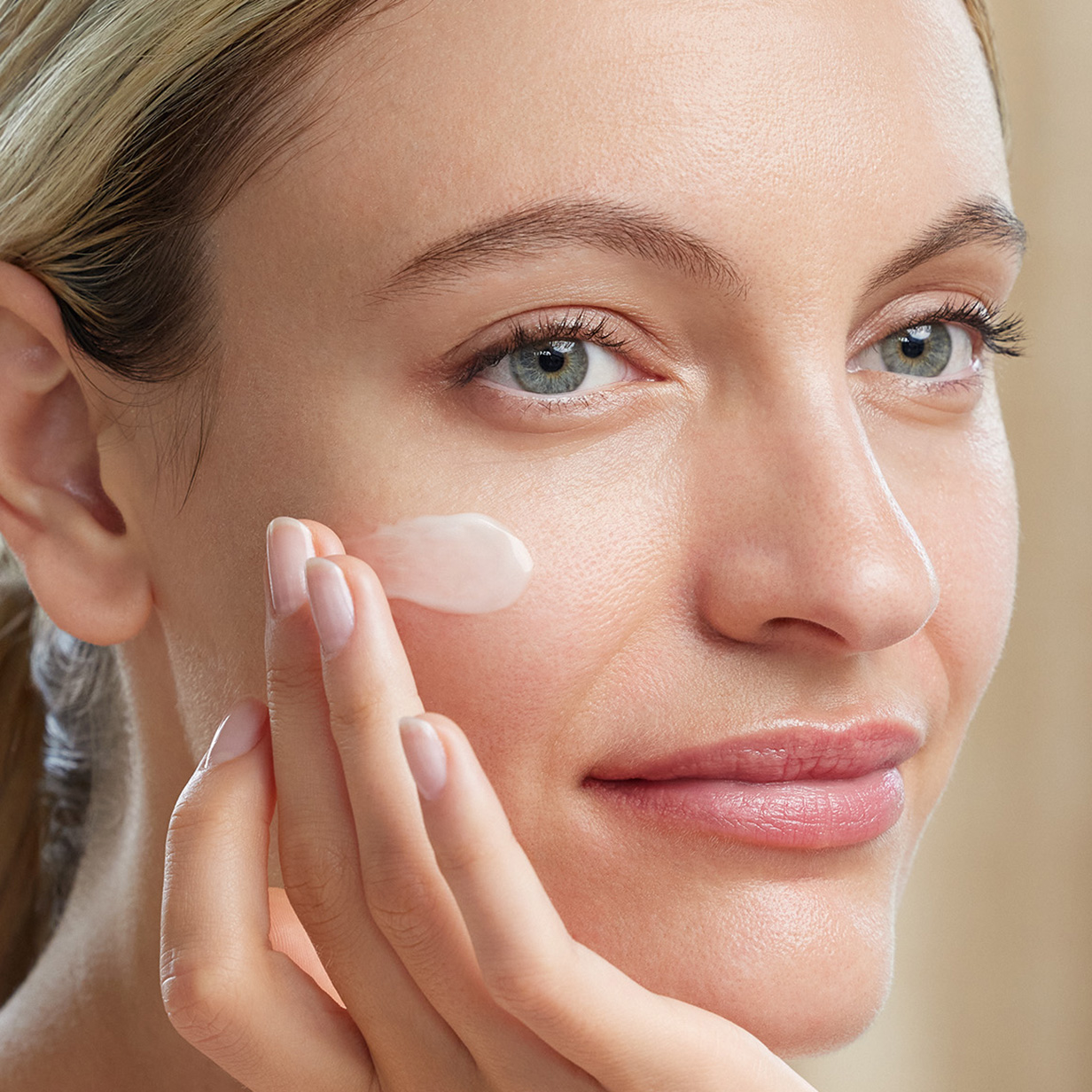 Absolute Silk Illuminating Cream