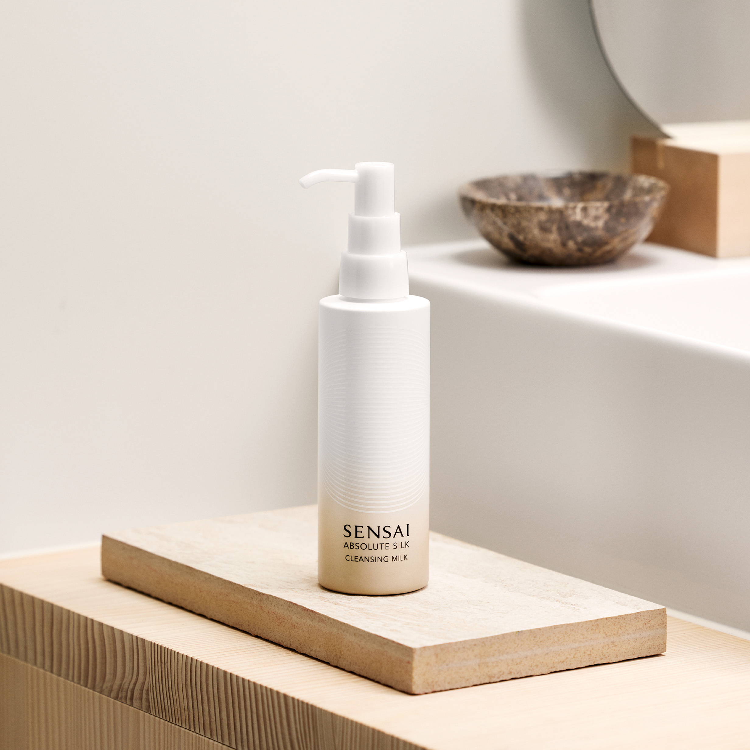 Absolute Silk Cleansing Milk