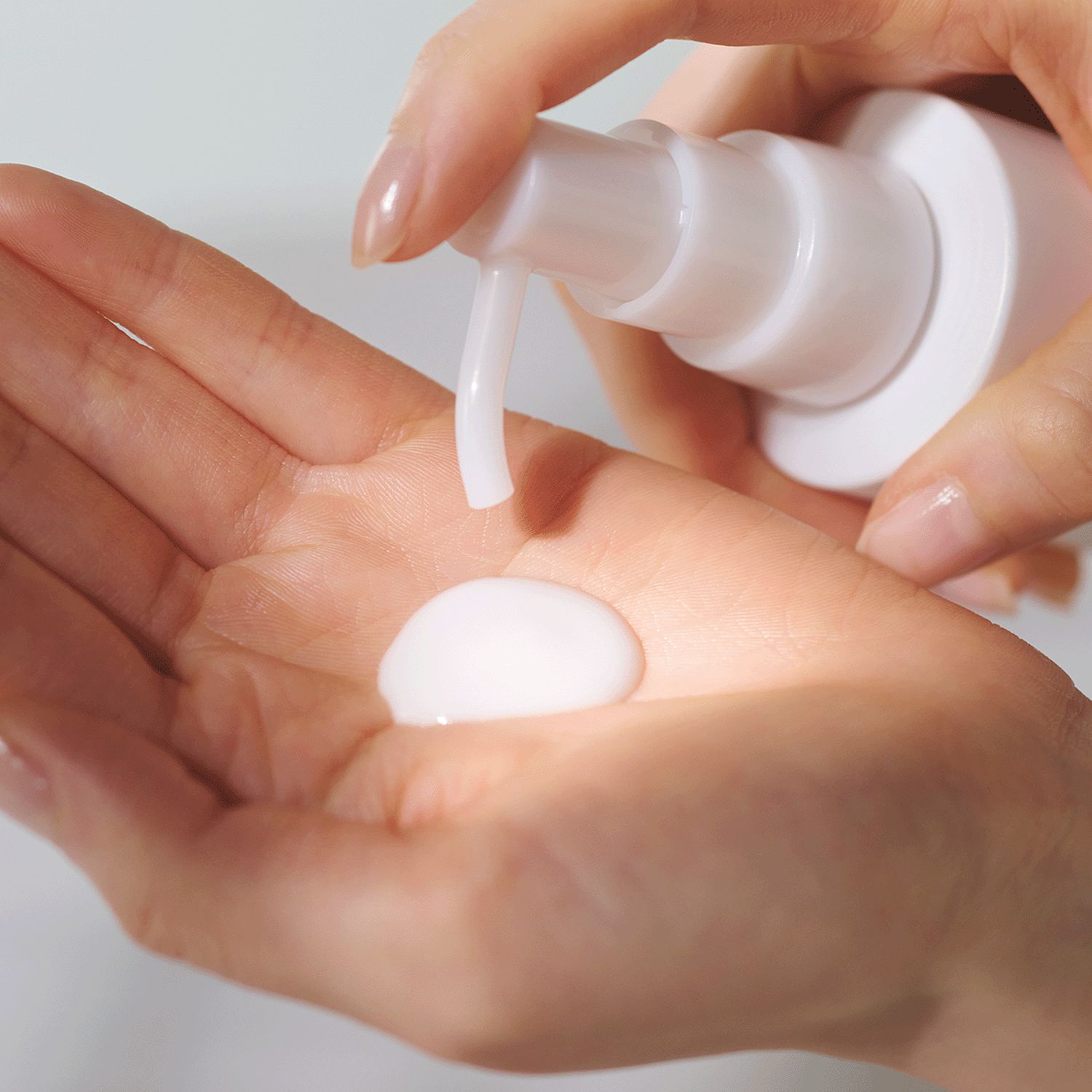 Absolute Silk Cleansing Milk
