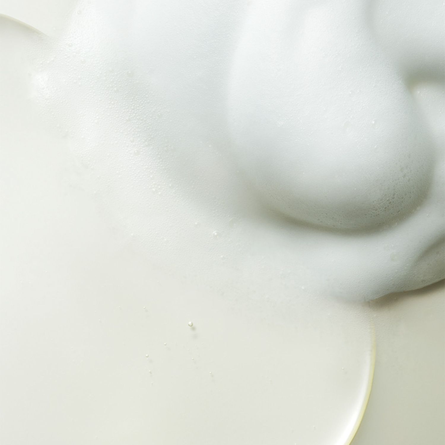 VOLUMISING SHAMPOO FOR SCALP AND HAIR