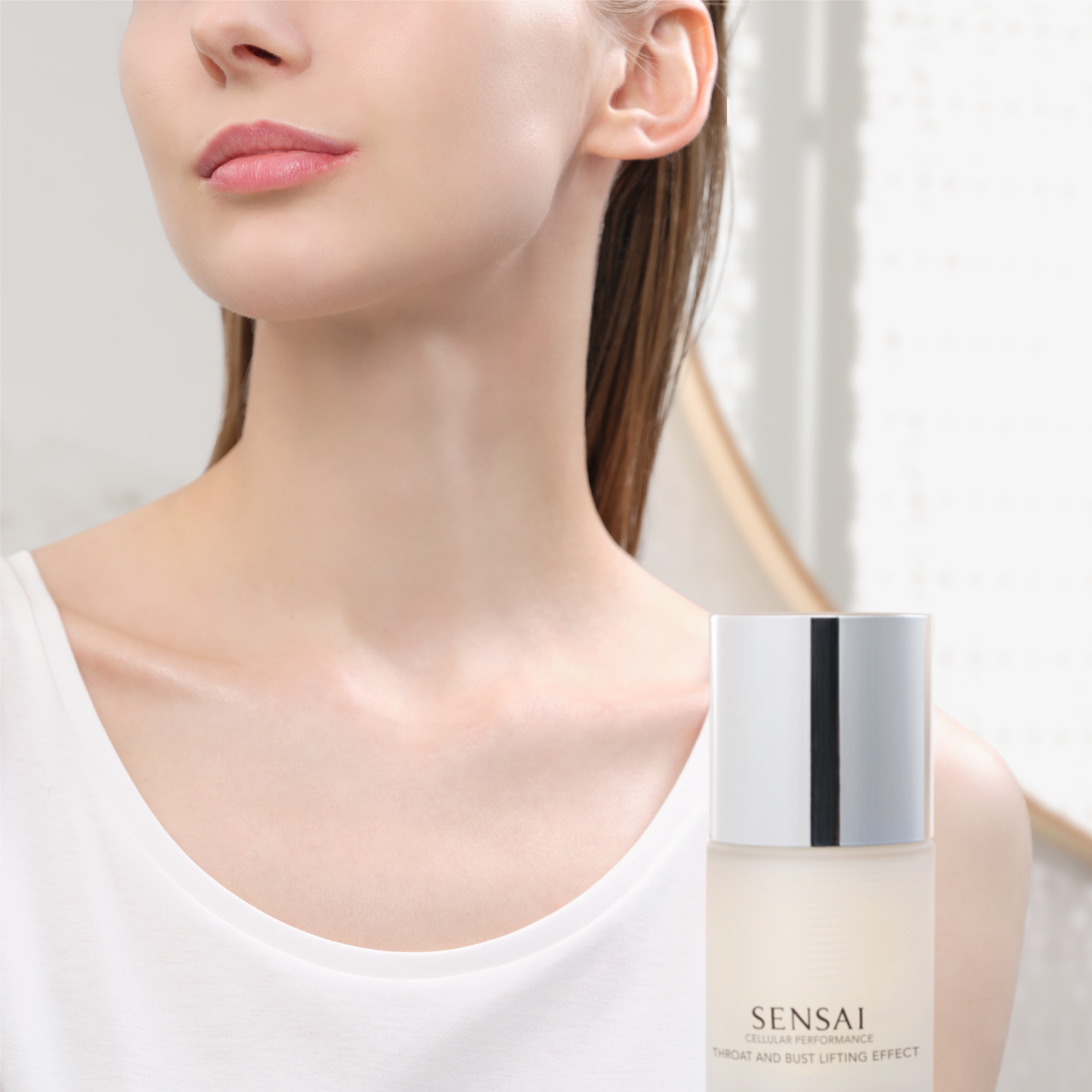 Throat and Bust Lifting Effect